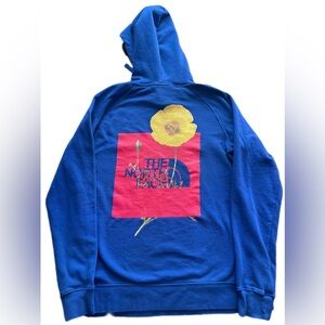The North Face women’s L Royal Blue Hooded Pullover